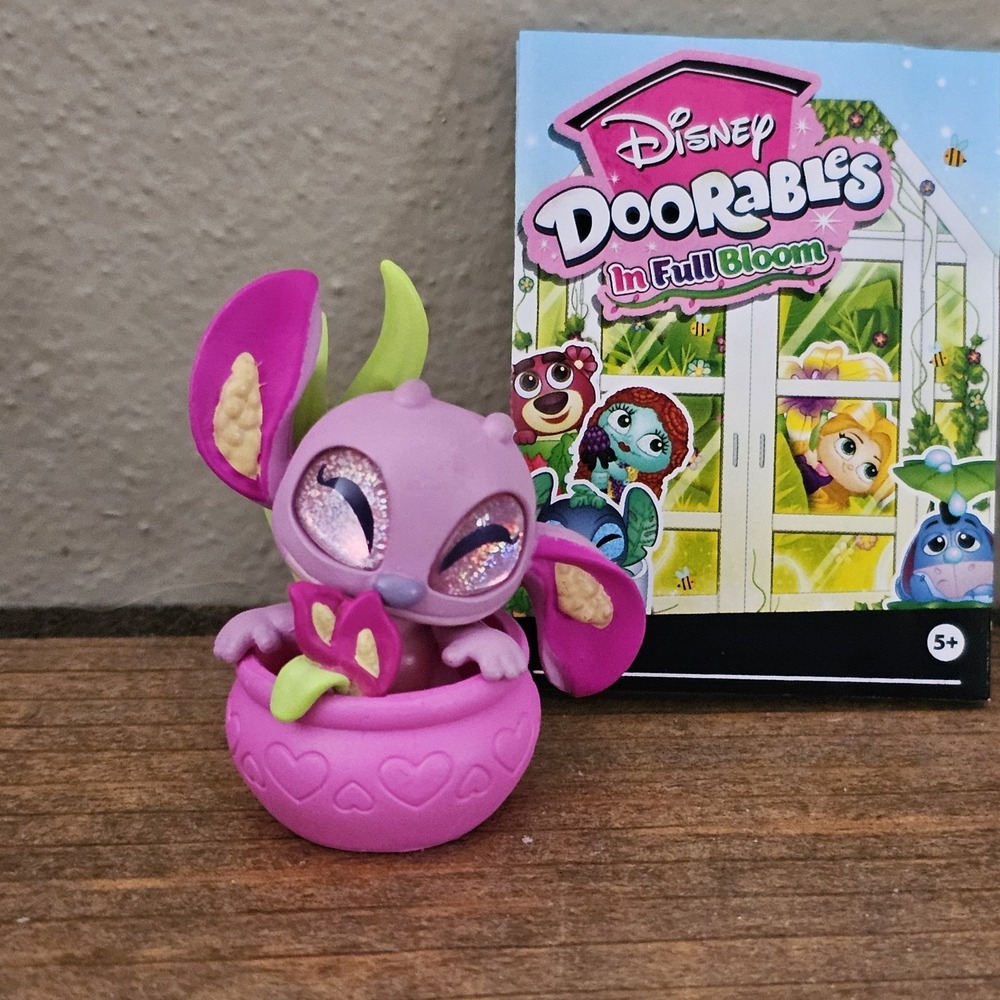 Angel From Stitch The Movie- Series 15 Disney Doorables - In Full Bloom